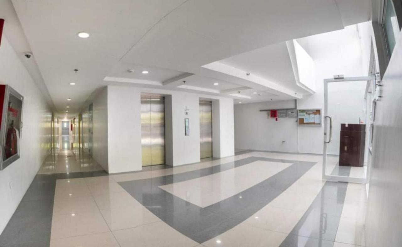 Jay's - Seawind Apartment Davao